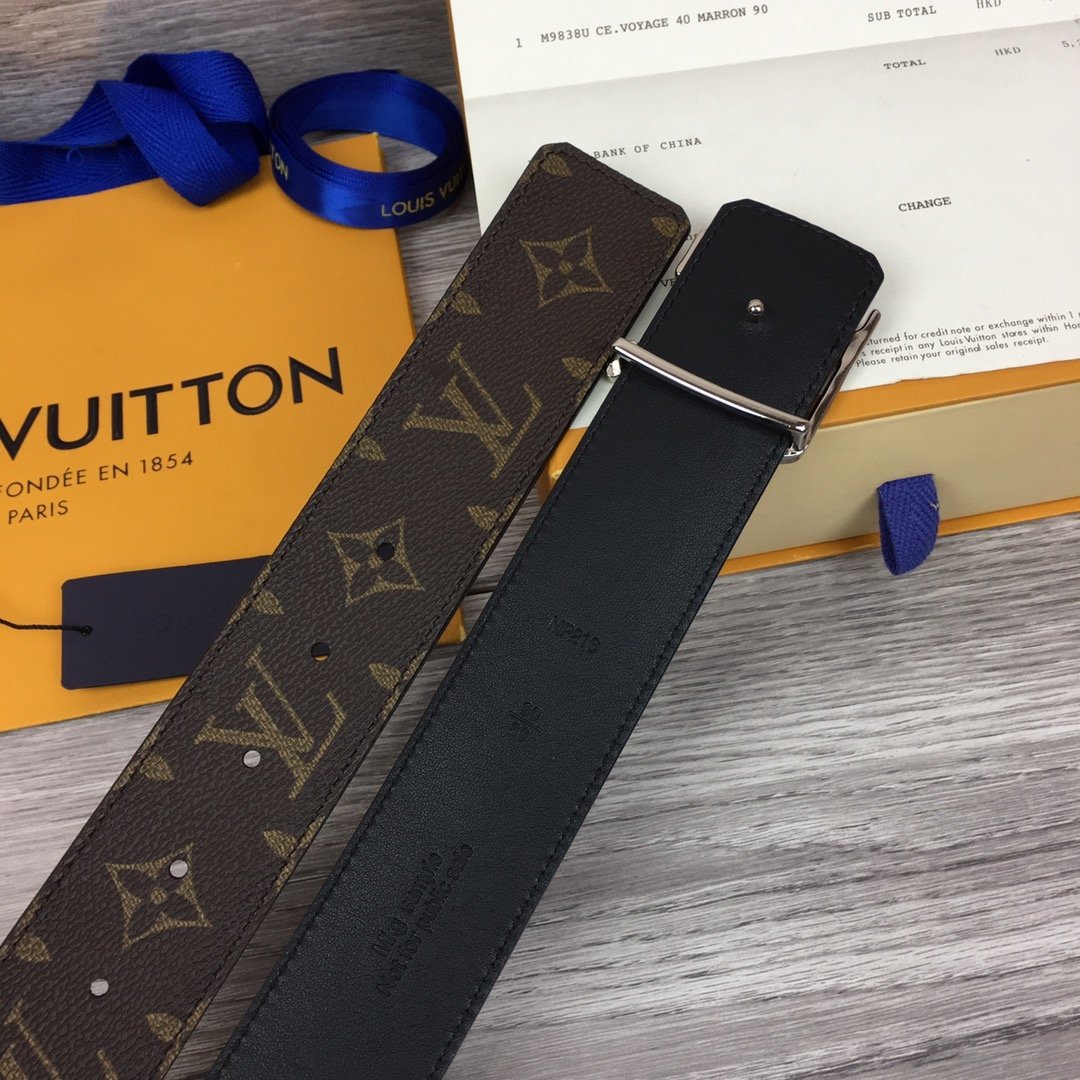 Louis Vuitton レザーベルト Louis Vuitton ルイヴィトン レザーベルト LV ピラミッド