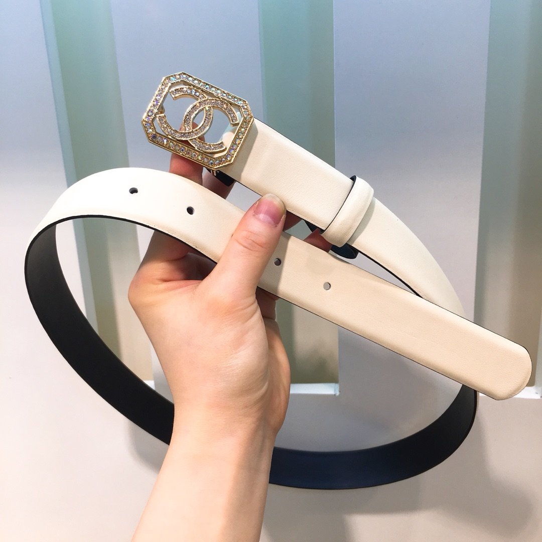 CHANEL ホワイト ラバーベルト CHANEL ホワイト ラバーベルト