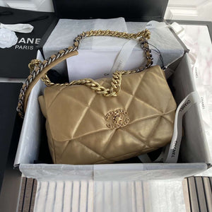 CHANEL 19 Maxi Flap Bag