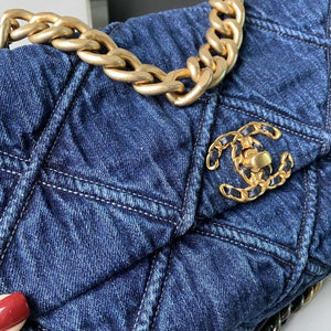 CHANEL 19 Maxi Denim Bag Large