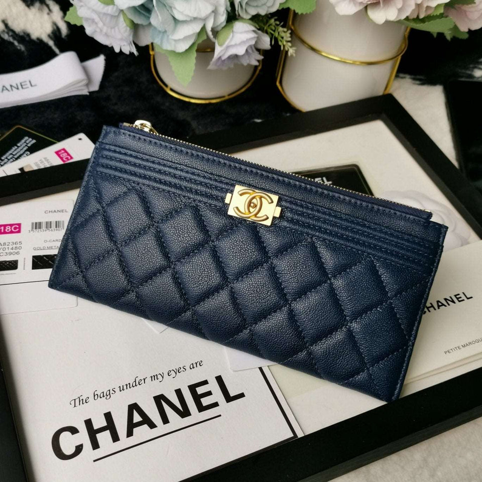 Chanel caviar quilted classic zip boy Pouch