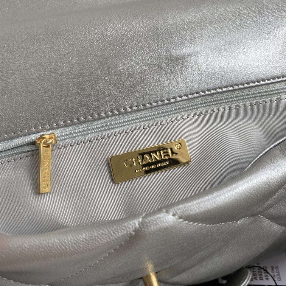 CHANEL 19 Large Flap Bag