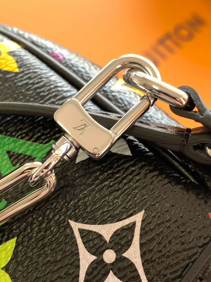 LV x TM Pochette Accessoires
