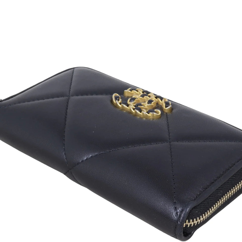 Chanel 19 lambskin wallet