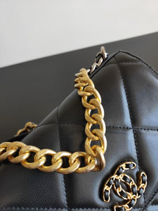 CHANEL 19 wallet on chain woc bag