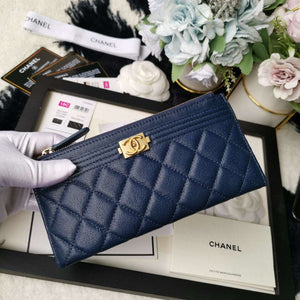 Chanel caviar quilted classic zip boy Pouch