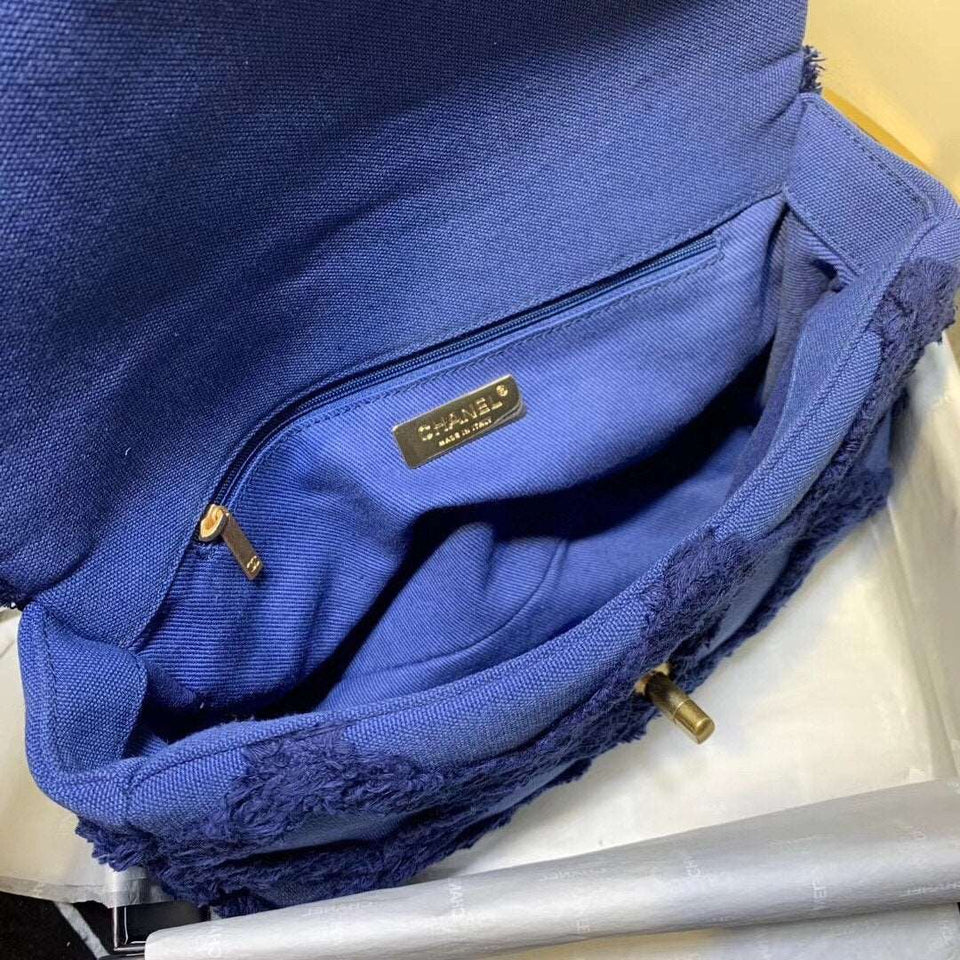 CHANEL 19 Denim medium Flap Bag