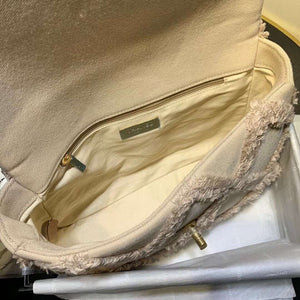 CHANEL 19 Flap Bag