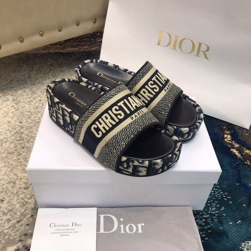Dior☆Dway ウェッジサンダル DIOR | 「Dウェイ」サンダル - ウィメンズファッション