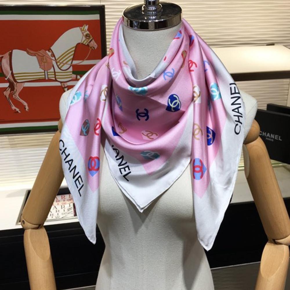 CHANEL scarf made in Paris 最終値下げ‼️ 3f5c5336.jpg?v=1722291806