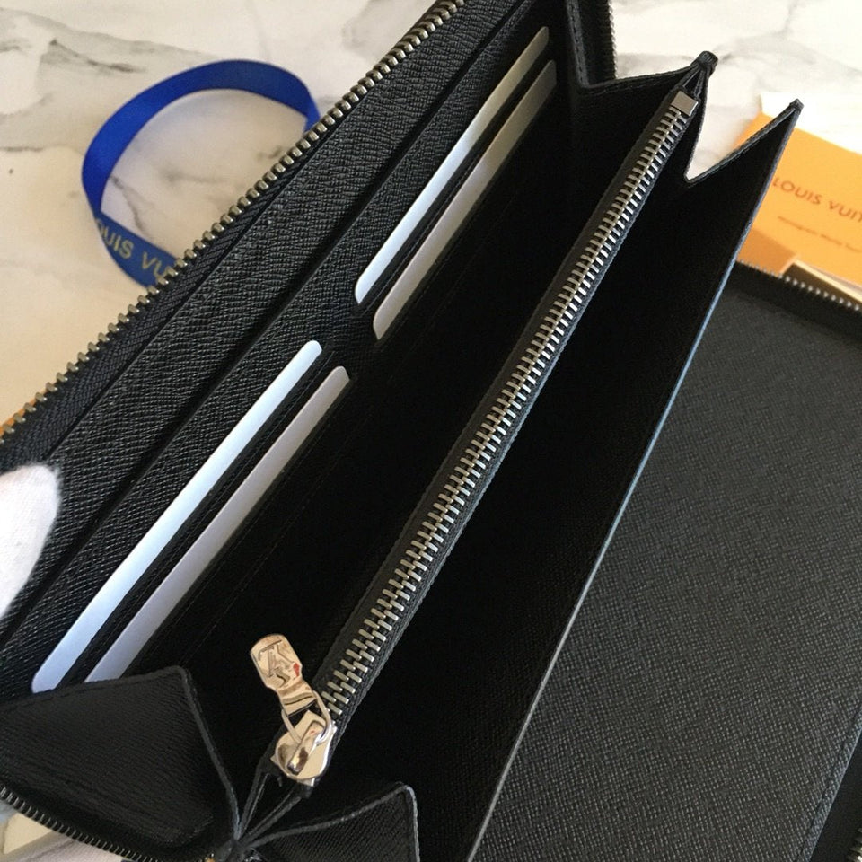 Louis Vuitton LV Women Clémence Wallet In Supple Monogram Empreinte Leather