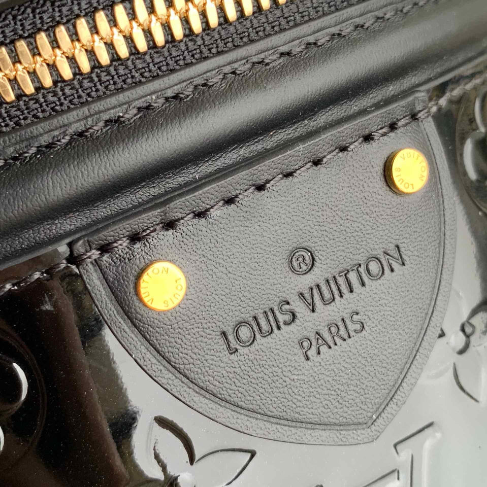 Louis Vuitton CANNES
