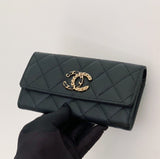 Chanel caviar quilted gusset flap Wallet