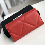 Quilted Chanel 19 Flap wallet Lambskin