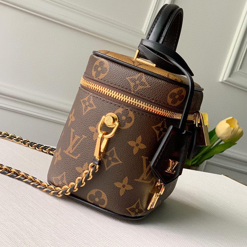 Louis Vuitton  VANITY PM