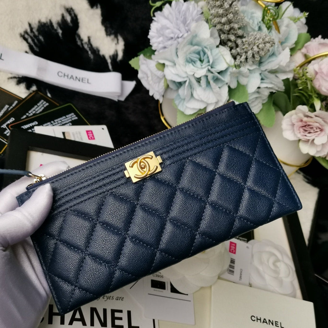 Chanel caviar quilted Classic zip pouch