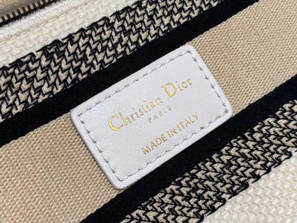 Dior Medium Lady  D-Lite Bag